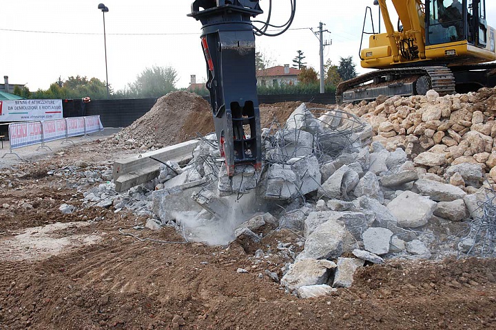 FP Бетонолом крашер для первичного и вторичного разрушения