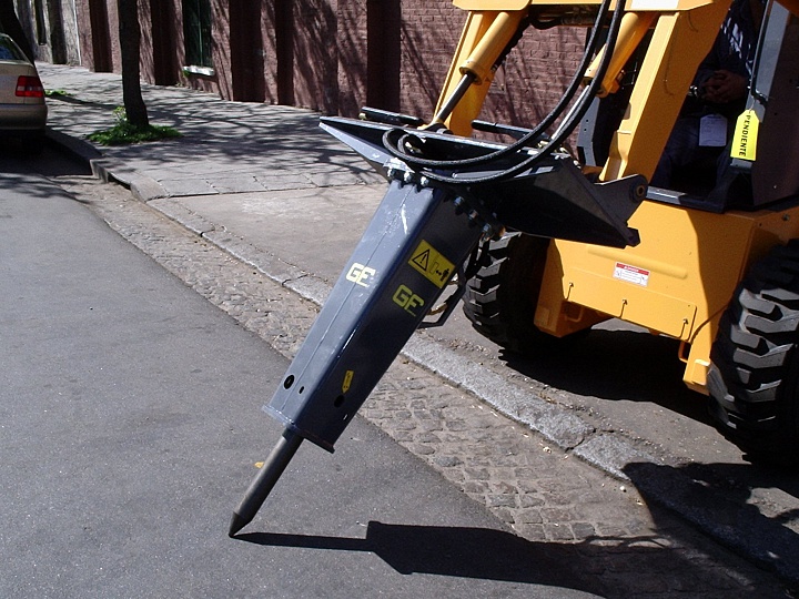 MH Гидромолот