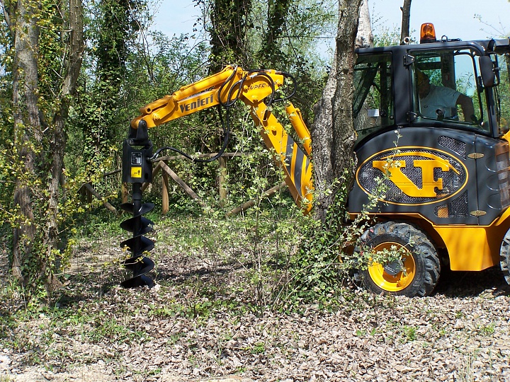 TR Гидробур вращатель шнековый 