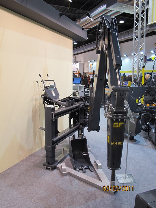 MH Гидромолот